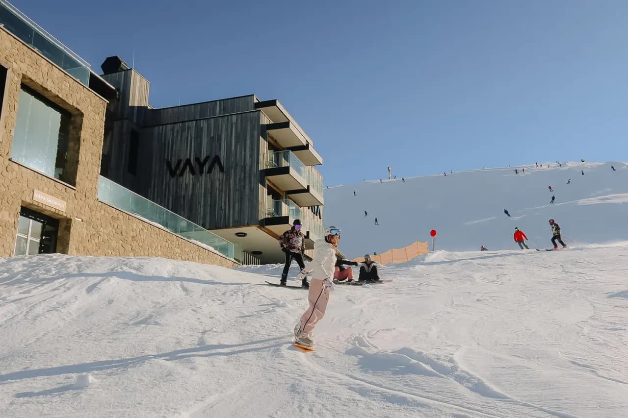 Girls Ski & Snowboard Camp, Kühtai Austria