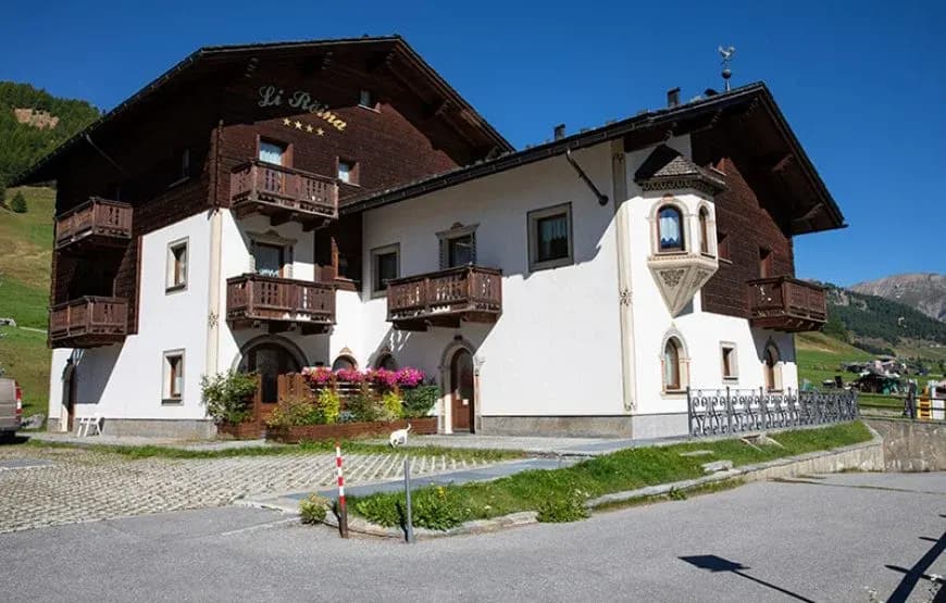 Apartamenty Li Roina – Free Ski (karnet w cenie)